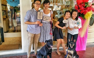 Congrats, Bubbly Petz, on your grand opening! (Back L-R: Desmond, Tanya, Vicky, Shi Min. Front L-R: Muddy, Olive)